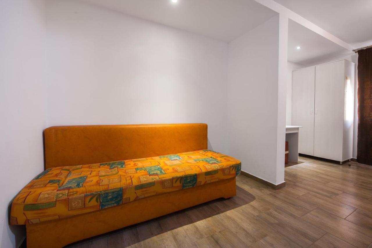 Hotel Casa 4 Odai Douăzeci şi Trei August Exteriér fotografie