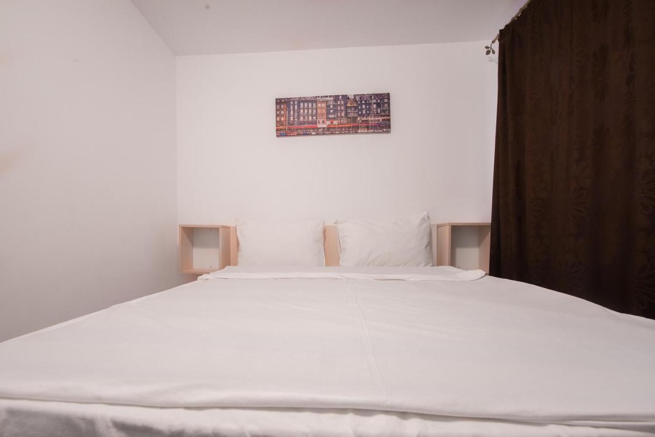 Hotel Casa 4 Odai Douăzeci şi Trei August Exteriér fotografie